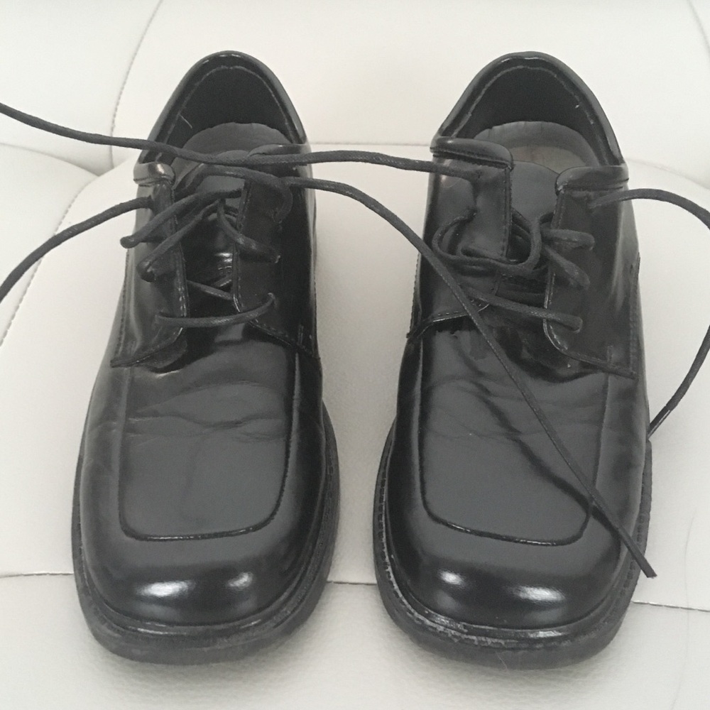 Boys dress shoes
